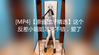 TWTP 几个学校啦啦队的美女成员嘘嘘被偷拍肥美的鲍鱼遭曝光 (1)