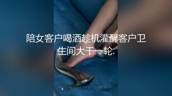 【自整理】练过瑜伽的软体骚母狗逼脸脚同框，用力掰开骚逼让你看个够，大鸡巴都立正了【471V】 (214)