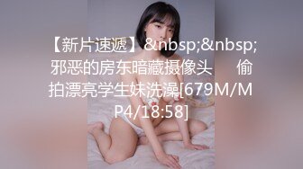 全家便利店老板卫生间暗藏针孔 偷拍女员工及顾客如厕 (2)