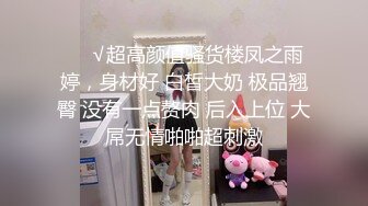 爆乳南瓜怪！「李佳玲」化身俏丽小妖精上桌讨糖！