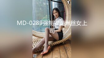 清纯性感的长发美女趁女闺蜜上班不在和她男友家中偷情