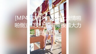 P站百万粉丝露脸日本网黄「obokozu」亚裔少女在家可以随时满足外籍男友高涨的性欲