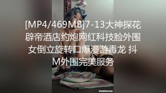 母狗老婆被人骑着操