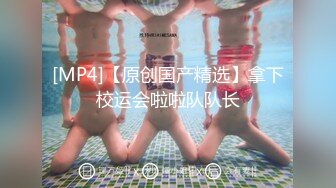 ☆福利分享☆★大神潜入商场女厕偷拍多位美女嘘嘘差点被一个机灵鬼发现 (1)